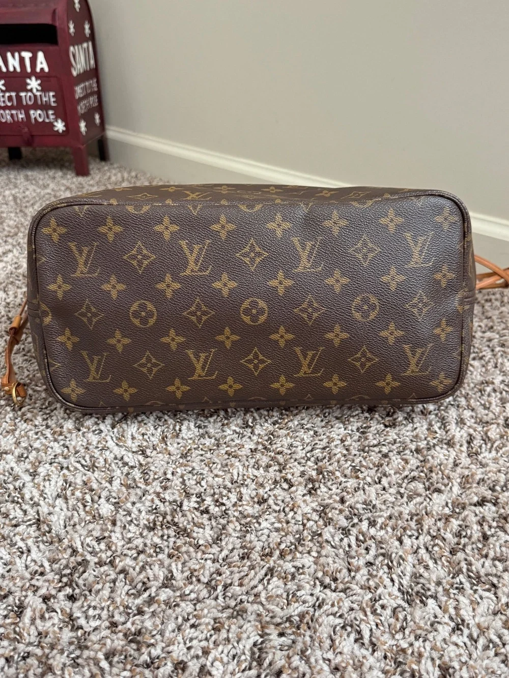 Authentic Louis Vuitton Neverfull MM Monogram Canvas